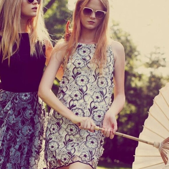 ERIN by Erin Fetherston Appliqué Dress Size 2 Black & White Floral Sleeveless - Picture 3 of 14